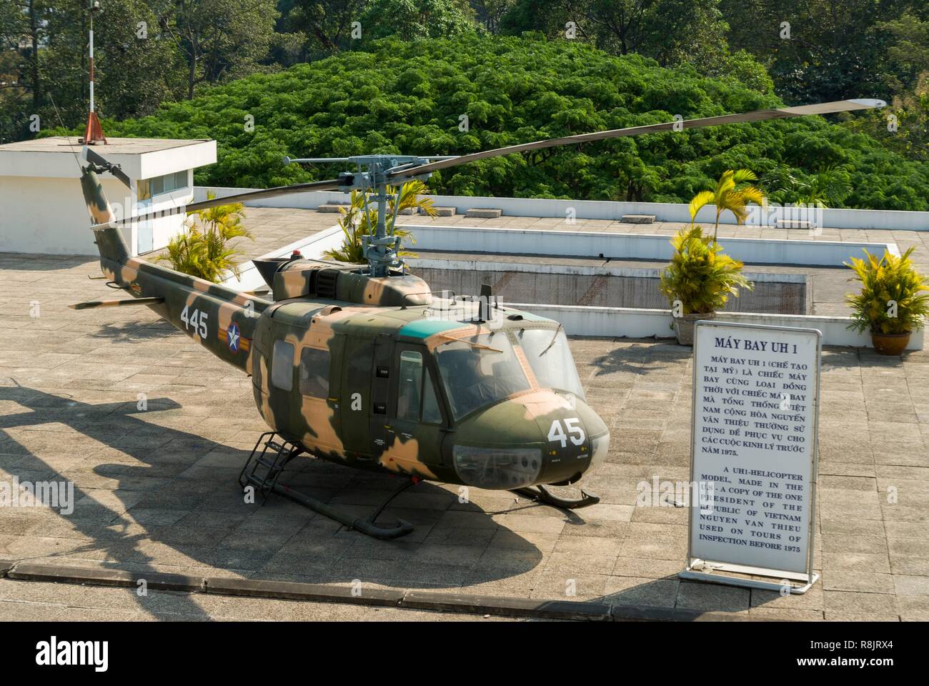 Vietnam, région Sud Est, Ho Chi Minh Ville (Saigon), le Palais de la réunification (Palais de l'indépendance), l'hélicoptère sur le toit du palais de la réunification Banque D'Images