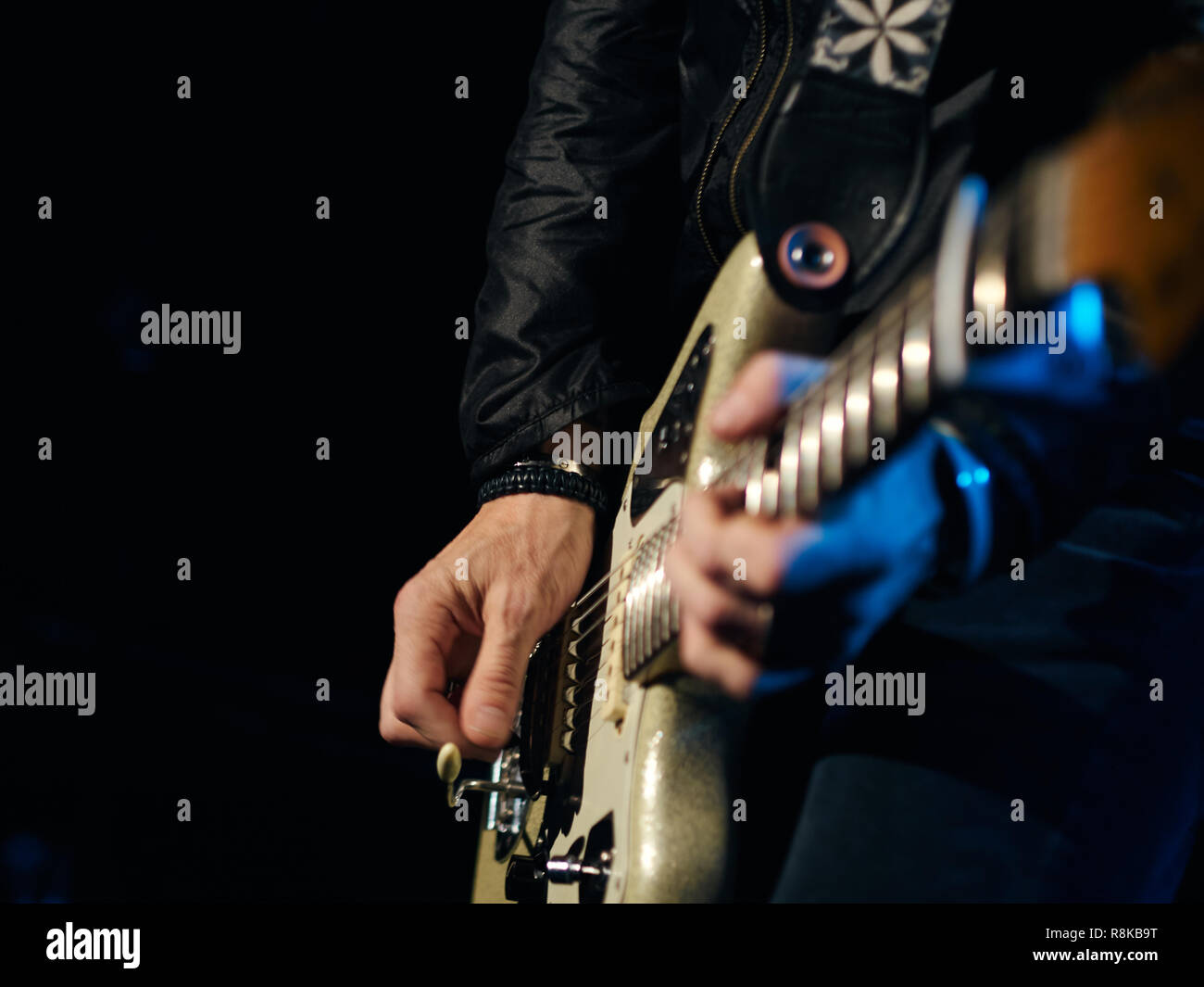 Johnny Marr effectuant du Bikini, Barcelone, Espagne. Johnny Marr était le guitariste et compositeur des Smiths, bande de Manchester. Banque D'Images
