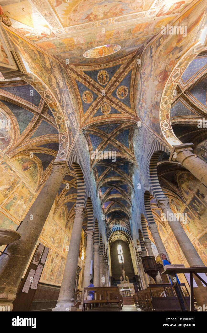 Italie, Toscane, San Gimignano, inscrite au Patrimoine Mondial de l'UNESCO, la Basilique de Santa Maria Assunta Banque D'Images
