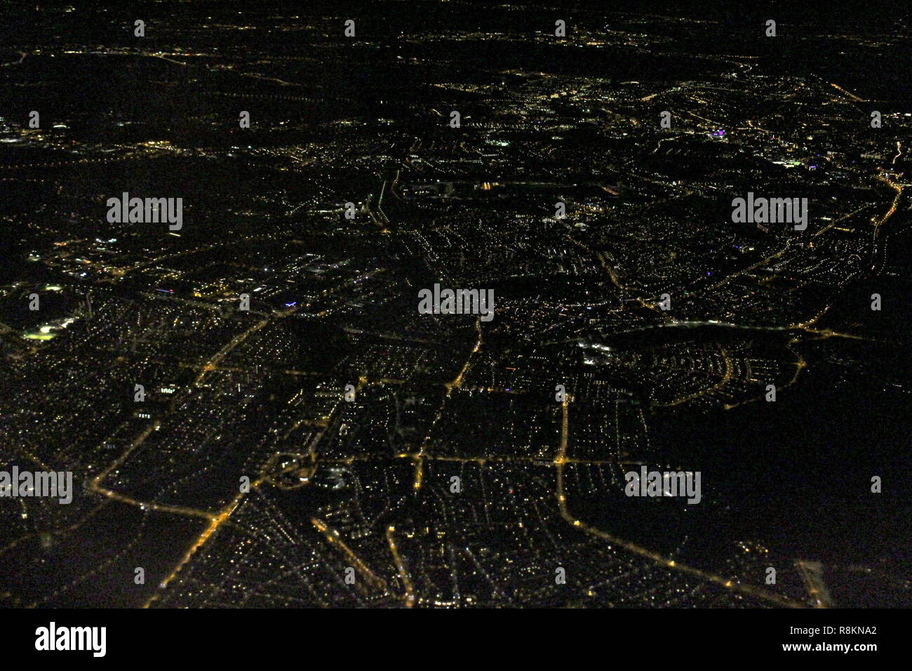 Les lumières de la ville aérienne de nuit d'Amsterdam Banque D'Images