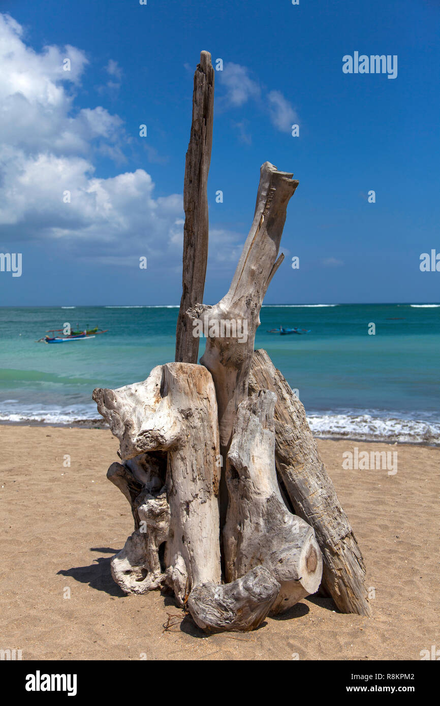 L'Indonésie est également une vue sur la célèbre plage de Kuta Beach à Bali. Banque D'Images