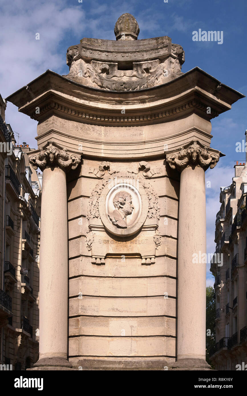 France, Paris, place Georges Mulot, puits artésien Fontaine de Grenelle Banque D'Images