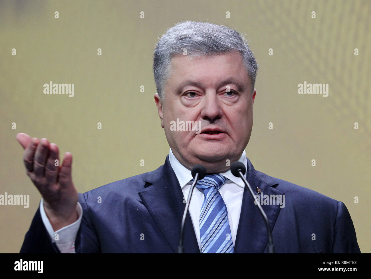 Kiev, Ukraine. Dec 16, 2018. Le Président ukrainien POROCHENKO parle au cours de sa conférence de presse à Kiev, Ukraine, le 16 décembre 2018.Le Président ukrainien Porochenko dit qu'aujourd'hui continue d'exister la menace d'invasion des forces armées de la Fédération de Russie sur le territoire de l'Ukraine, en tant qu'agence UNIAN Informer signalés. Crédit : Serg Glovny/ZUMA/Alamy Fil Live News Banque D'Images