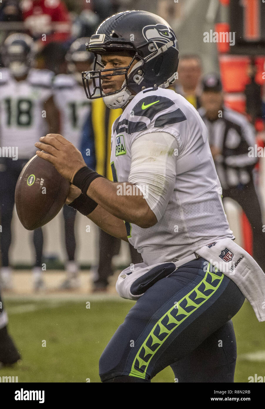 Santa Clara, Californie, États-Unis. Dec 16, 2018. Seattle Seahawks quarterback Russell Wilson (3) le dimanche, Décembre 16, 2018, au stade de Lévis à Santa Clara, en Californie. Les 49ers a battu les Seahawks en prolongation 26-23. Crédit : Al Golub/ZUMA/Alamy Fil Live News Banque D'Images