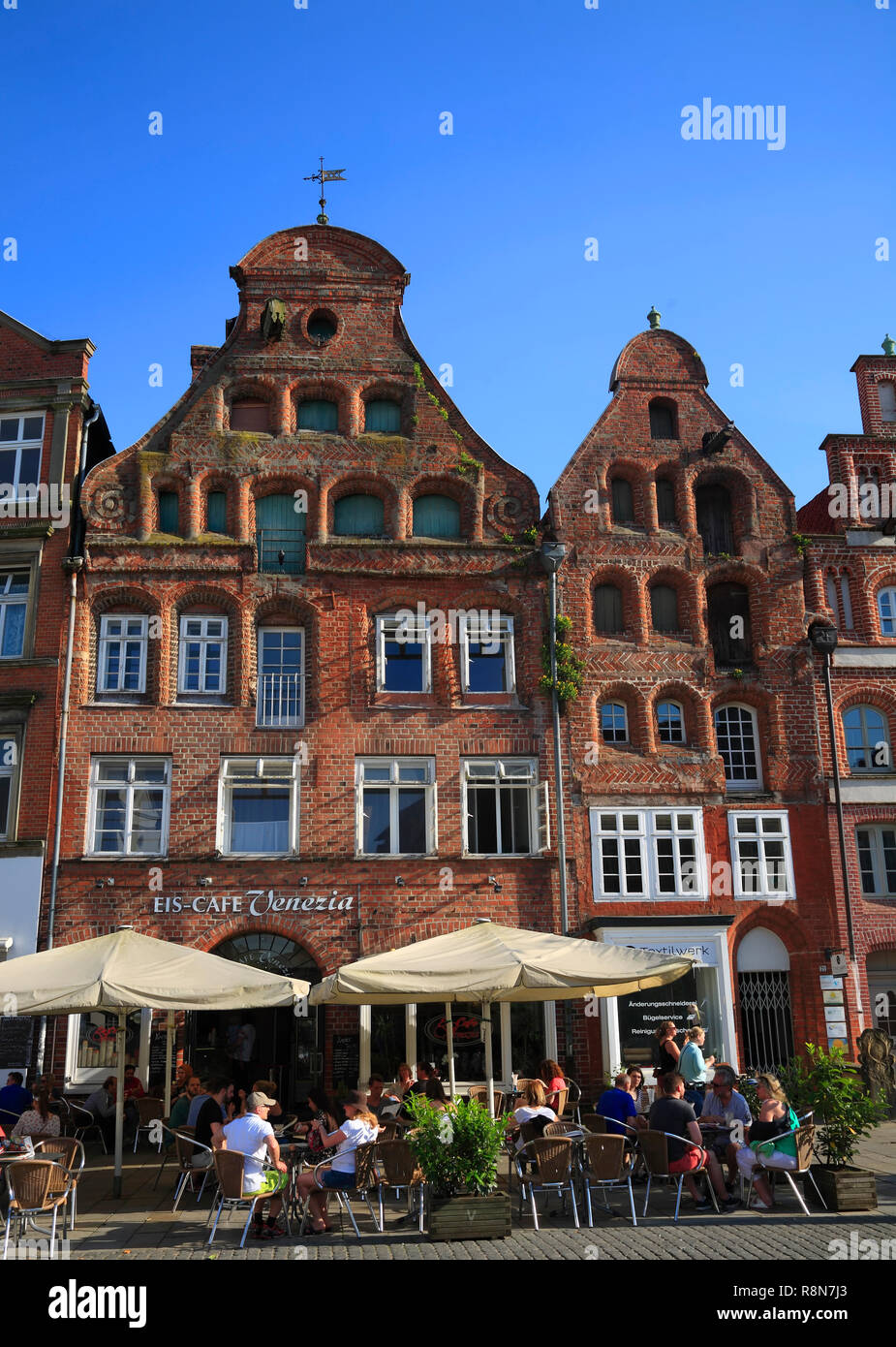 Square Am Sande, vieilles maisons, Lüneburg, Lunebourg, Basse-Saxe, Allemagne, Europe Banque D'Images