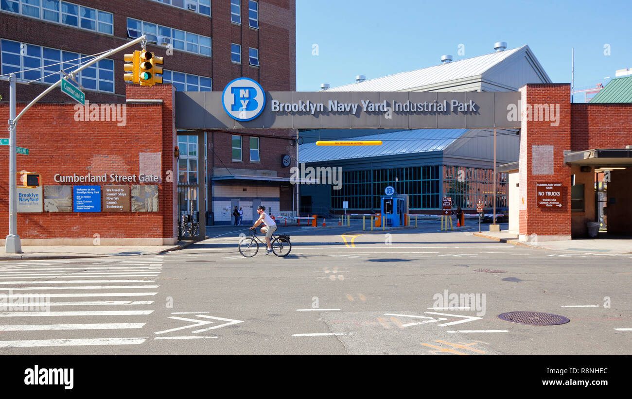 Brooklyn Navy Yard Entrée Cumberland Street, Brooklyn, NY Banque D'Images