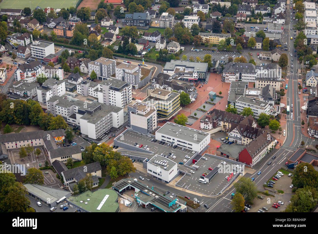 Vue aérienne, bourse de Kreuztal, municipalité de Kreuztal Siegen, Street, centre financier de Postbank, Marburger Straße, Kreuztal, Düren, Nordrh Banque D'Images