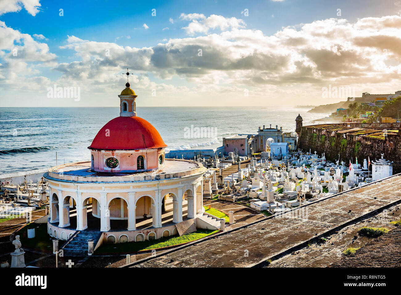 Cimetière de Santa Maria de San Juan Puerto Rico au lever du soleil Banque D'Images