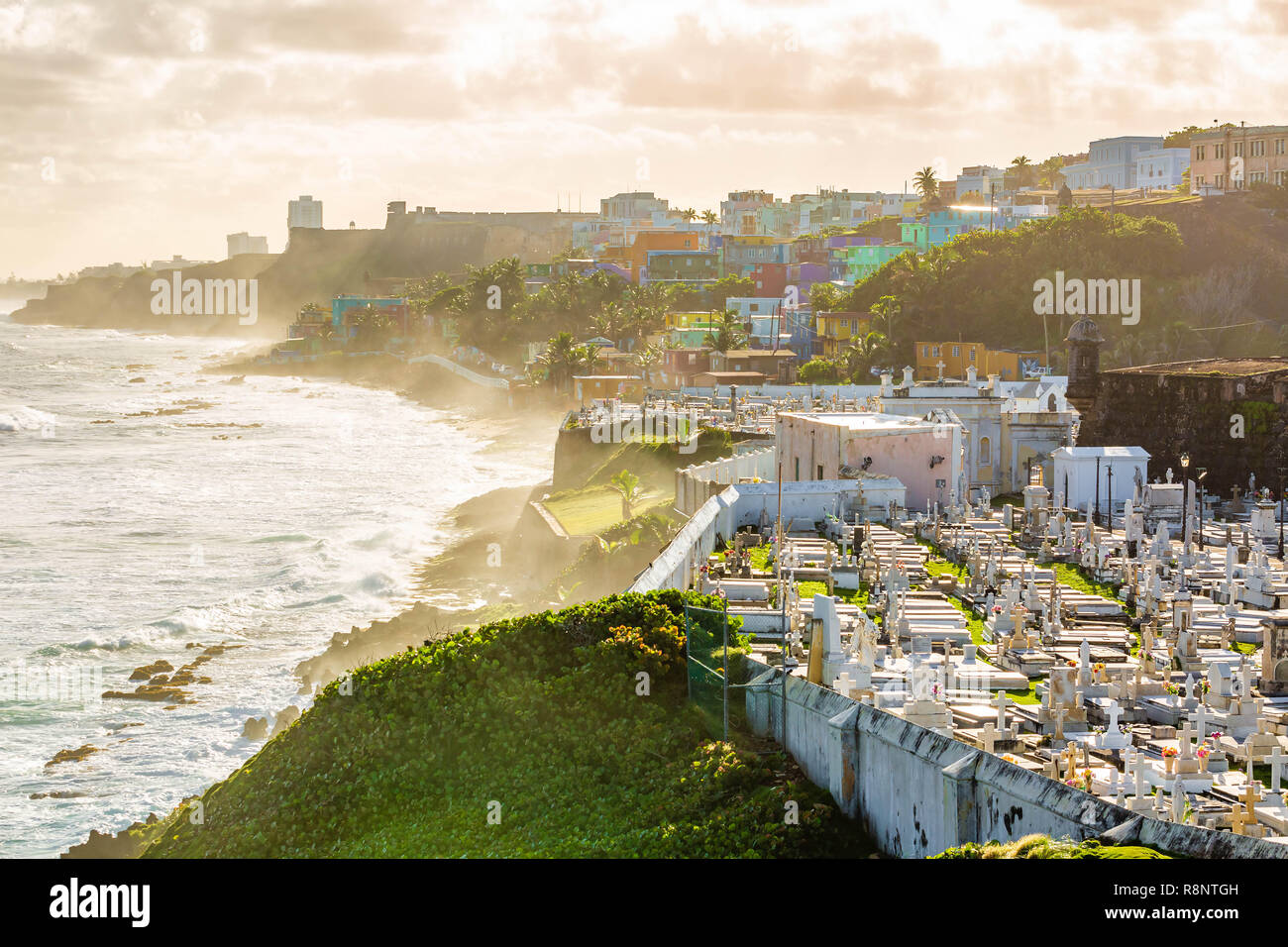 Cimetière de Santa Maria de San Juan Puerto Rico au lever du soleil Banque D'Images