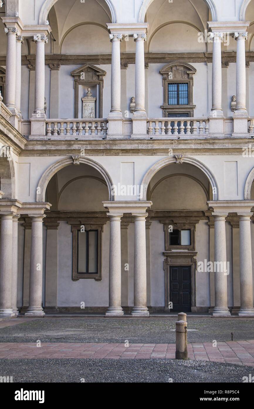 Cour intérieure à l'entrée de Palais de Brera de Milan en Italie Banque D'Images
