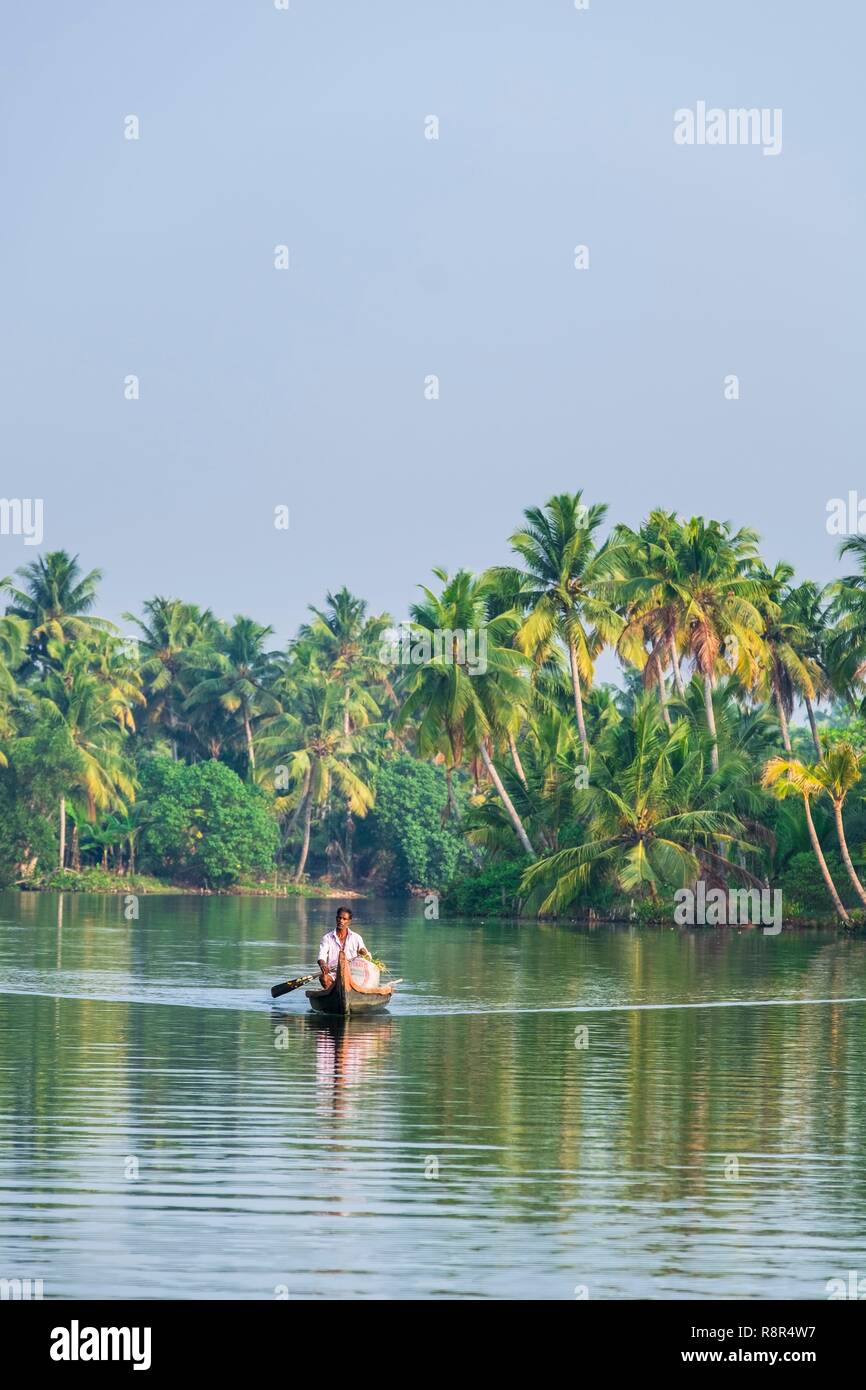 L'Inde, Etat du Kerala, district de Kollam, Munroe island ou Munroturuttu, Inland Island au confluent de la Rivière du lac Ashtamudi et Kallada, backwaters (lagunes et canaux réseaux) Banque D'Images