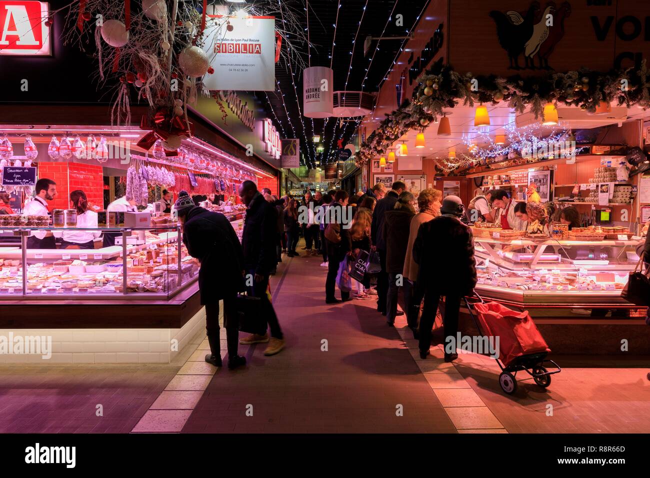 France, Rhône, Lyon, 3ème arrondissement, quartier de La Part Dieu, Cours Lafayette, Lyon Halles Paul Bocuse Banque D'Images