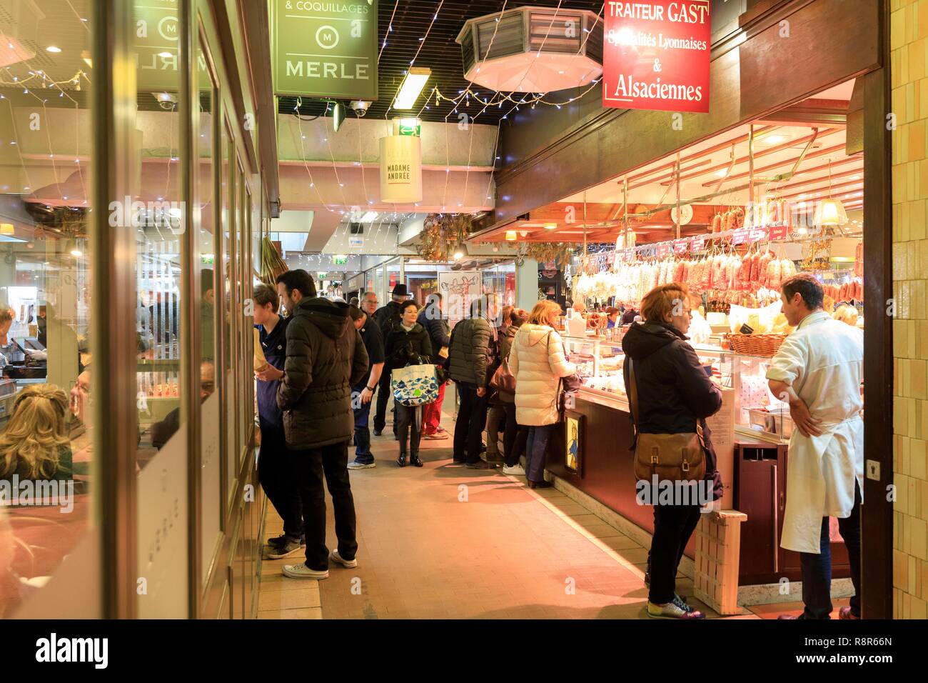 France, Rhône, Lyon, 3ème arrondissement, quartier de La Part Dieu, Cours Lafayette, Lyon Halles Paul Bocuse Banque D'Images