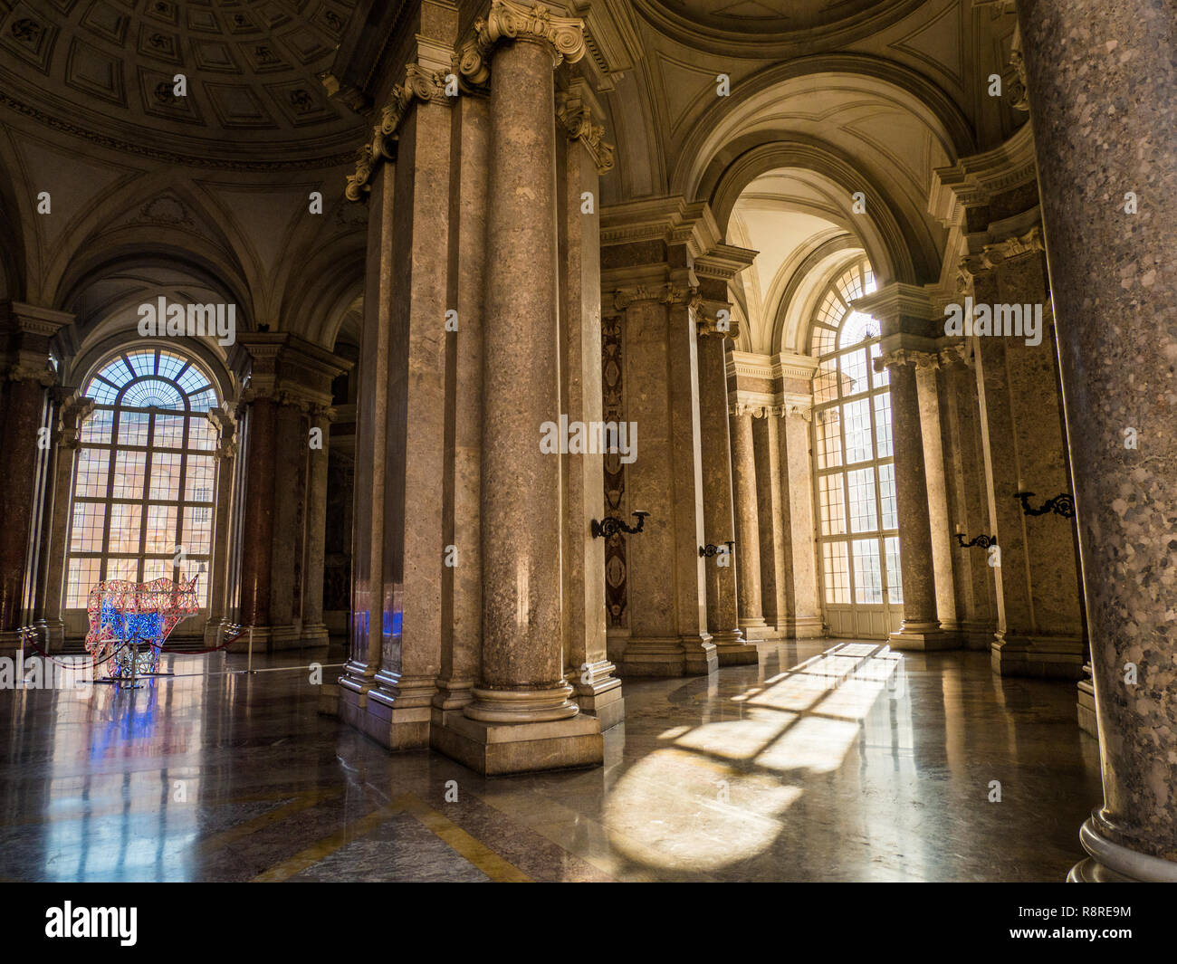 Intérieur du Palais Royal de Caserte, une ancienne résidence royale dans la région de Campanie, Italie. Banque D'Images