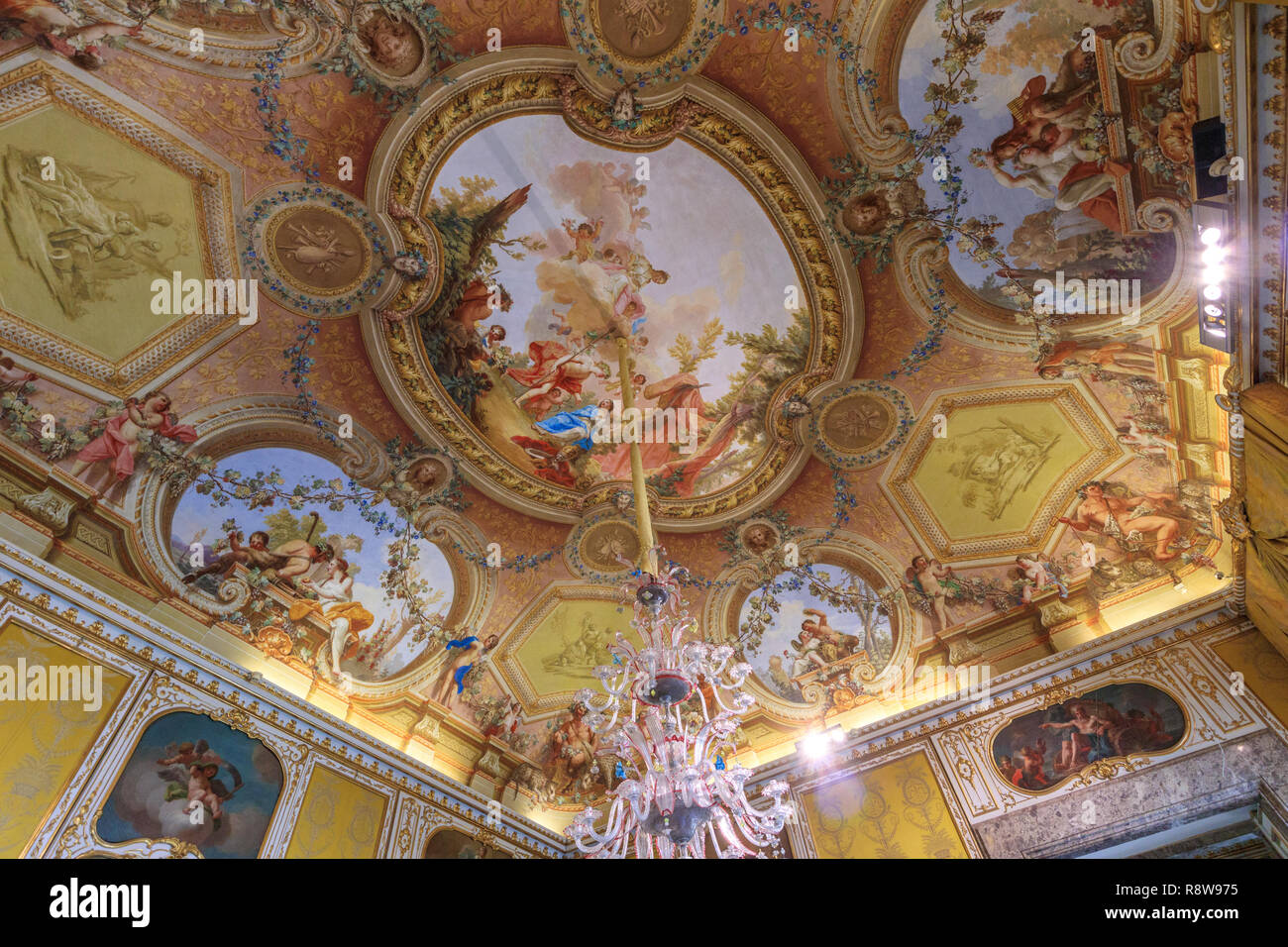 Peinture Plafond intérieur dans la Reggia di Caserta Entrée Palais Royal de Caserte Banque D'Images