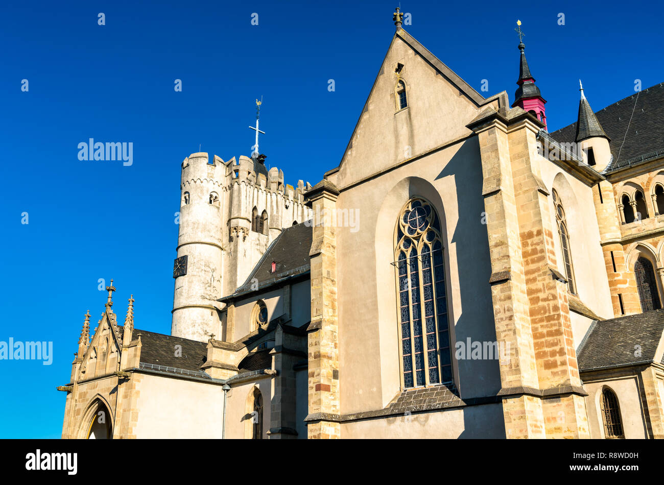 Saint Martin et saint dans l'église de Severus Munstermaifeld - Rhénanie-Palatinat, Allemagne Banque D'Images