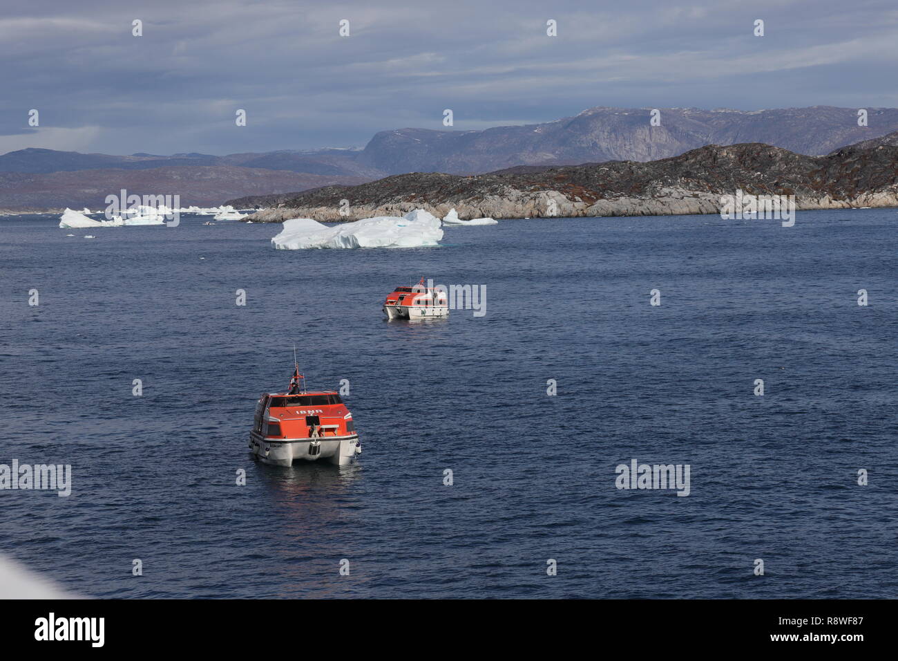 Danemark den Shuttle-Dienst Tenderboote Ilulissat nehmen zum Anleger auf. Banque D'Images