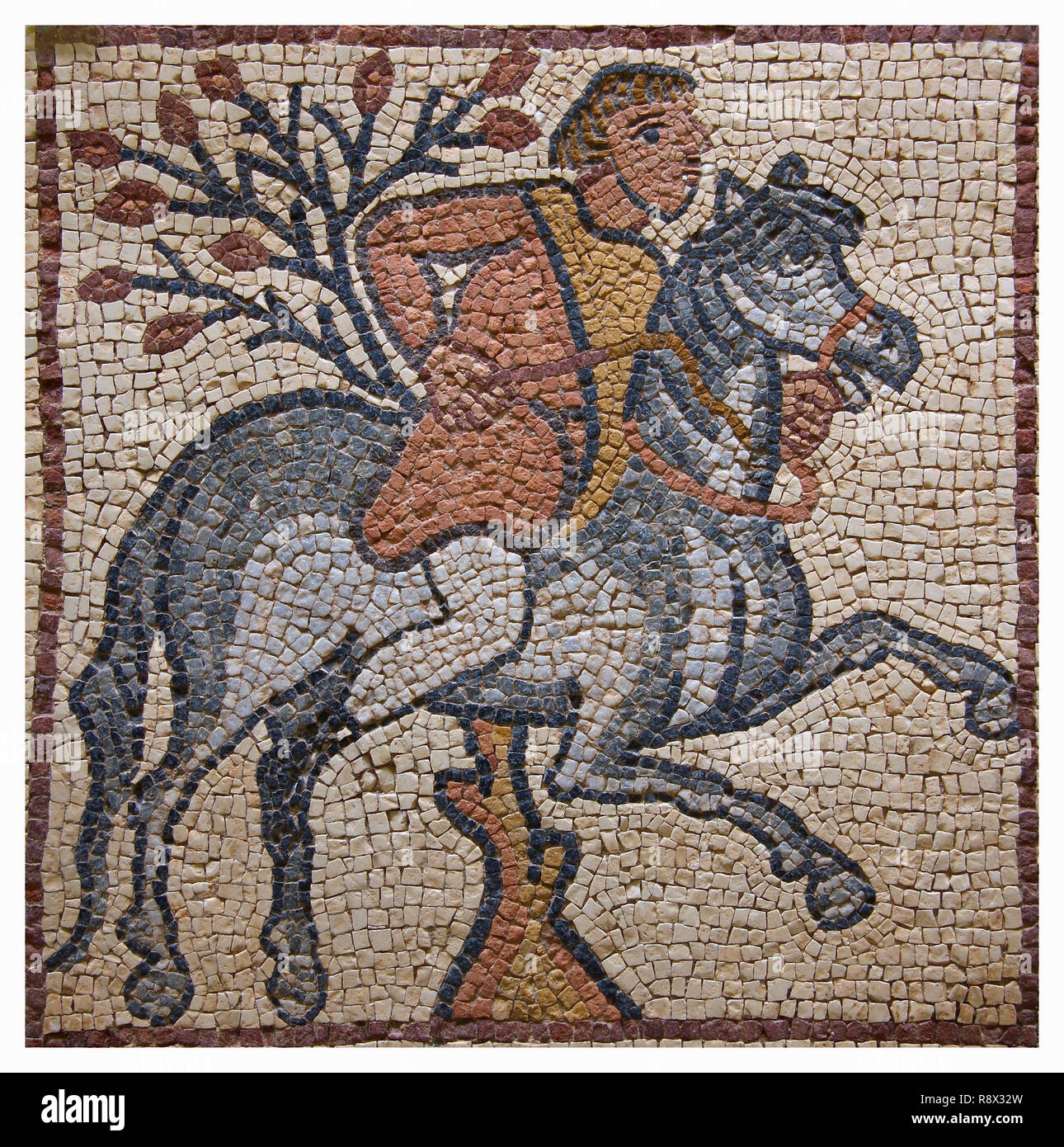 Libye, Cyrénaïque, QSAR. Mosaïque byzantine ancienne bien conservée représentant un cavalier à cheval. Banque D'Images