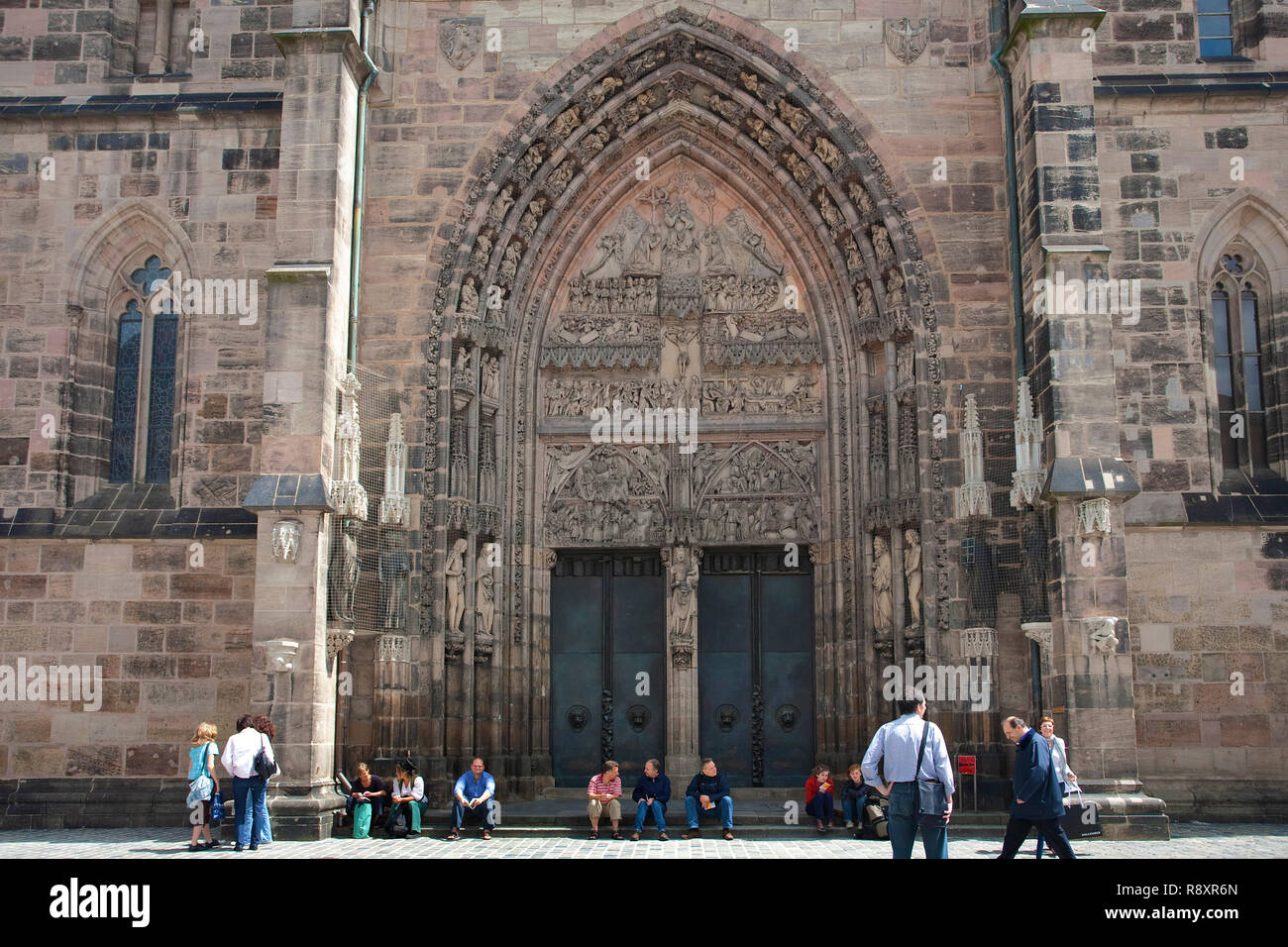 Portail, entrée principale de l'église Saint-Laurent à vieille ville, Nuremberg, Bavière, Allemagne, Europe Banque D'Images