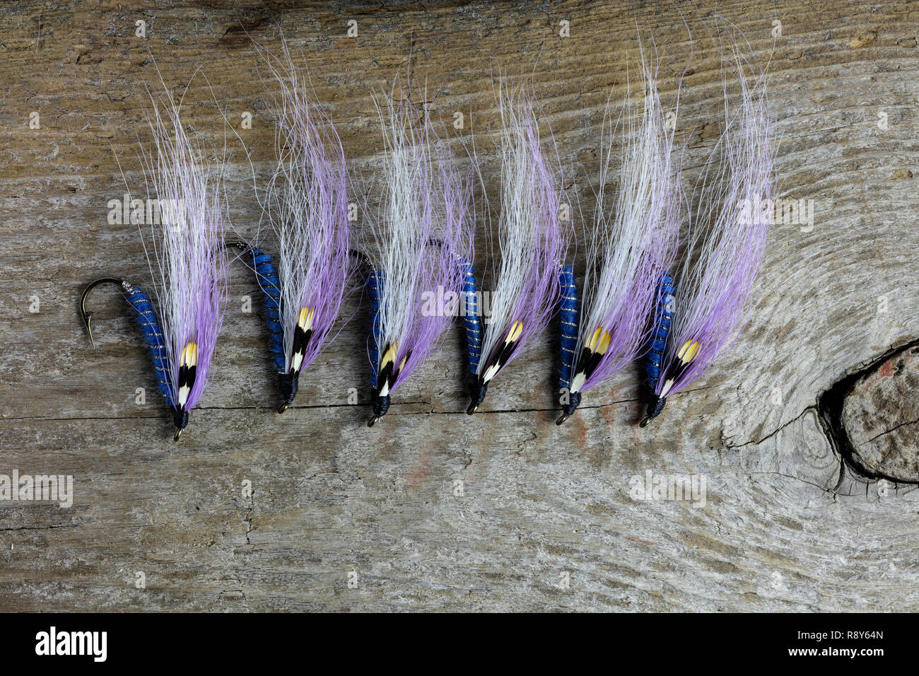 Les mouches Streamer attachés à la main, des mouches de pêche de la truite, par James D. Coppinger/Dembinsky Assoc Photo Banque D'Images