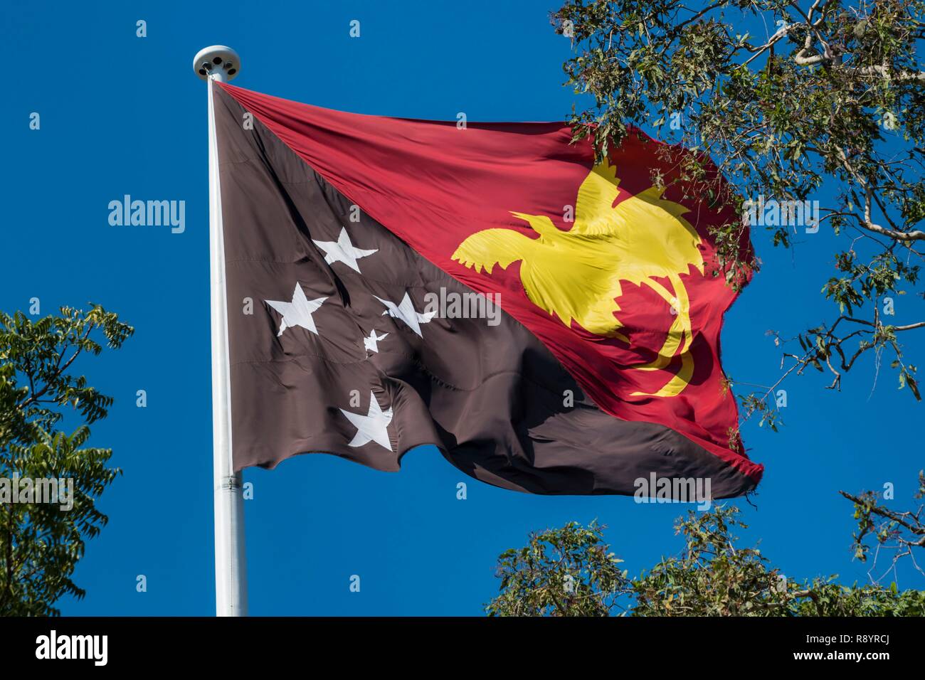 La Papouasie-Nouvelle-Guinée, Golfe Papouasie-nouvelle-salon, District de la Capitale Nationale Région, ville de Port Moresby, drapeau officiel du pays Banque D'Images