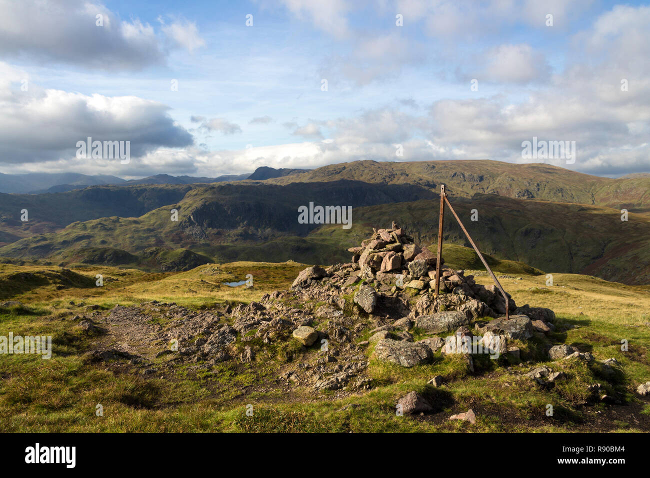 La vue vers l'Ouest à partir d'acier montée haut tomba, Grasmere, Lake District, Cumbria, Royaume-Uni. Banque D'Images