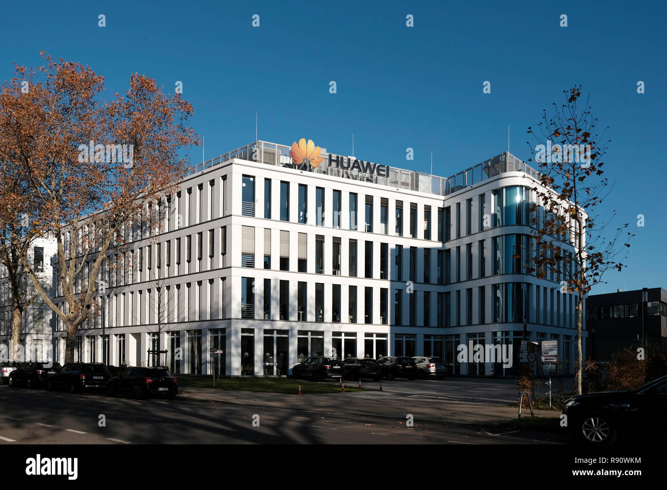 Huawei Europe Corporate Headquarters, Düsseldorf, NRW, Allemagne, 17e 11.  2018 Photo Stock - Alamy