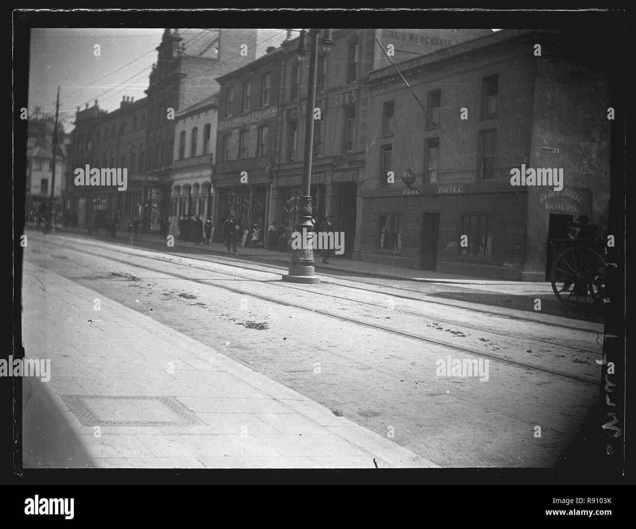 Castle Street, Cardiff, le vieux Globe Inn. c1902 Organisateur : William Booth. Banque D'Images