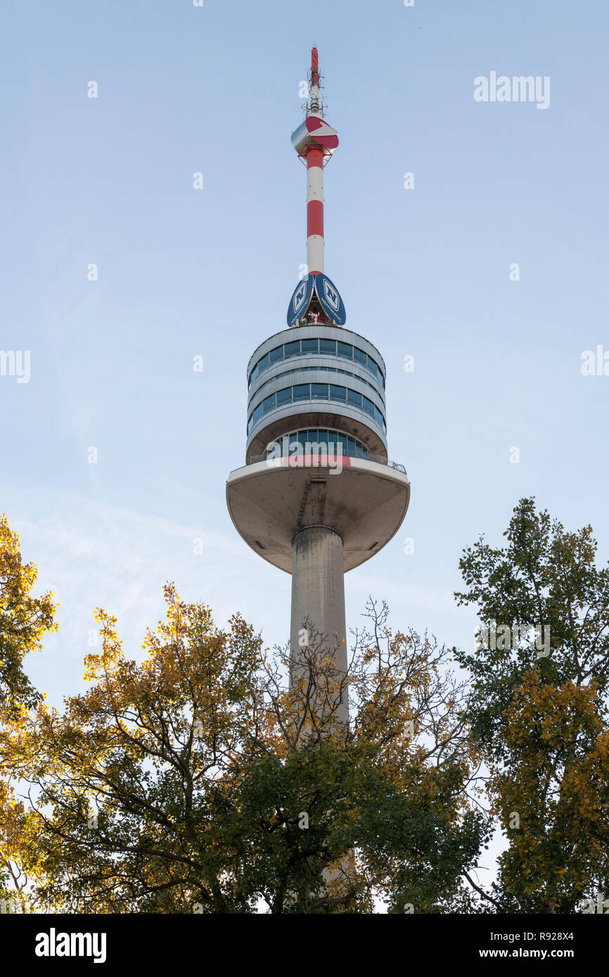 Le Donauturm,Tour du Danube, à Vienne, Autriche Banque D'Images