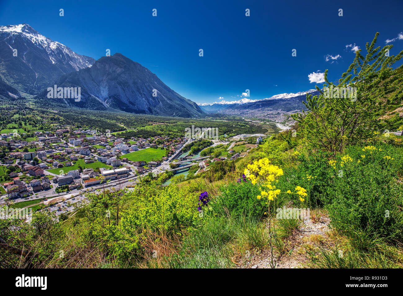 Leuk ville près de Loèche-les-Bains avec Swiss Alps, Canton Valais, Suisse. Banque D'Images