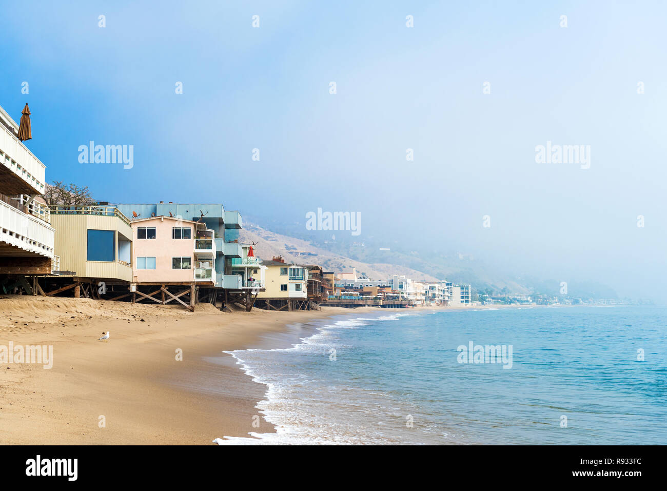 Vue sur la plage de sable à Malibu, Californie, USA. L'espace de copie pour le texte Banque D'Images