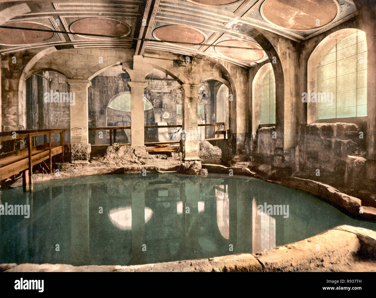 Les bains romains et l'abbaye, baignoire circulaire, Bath, Angleterre, vers 1900 Banque D'Images