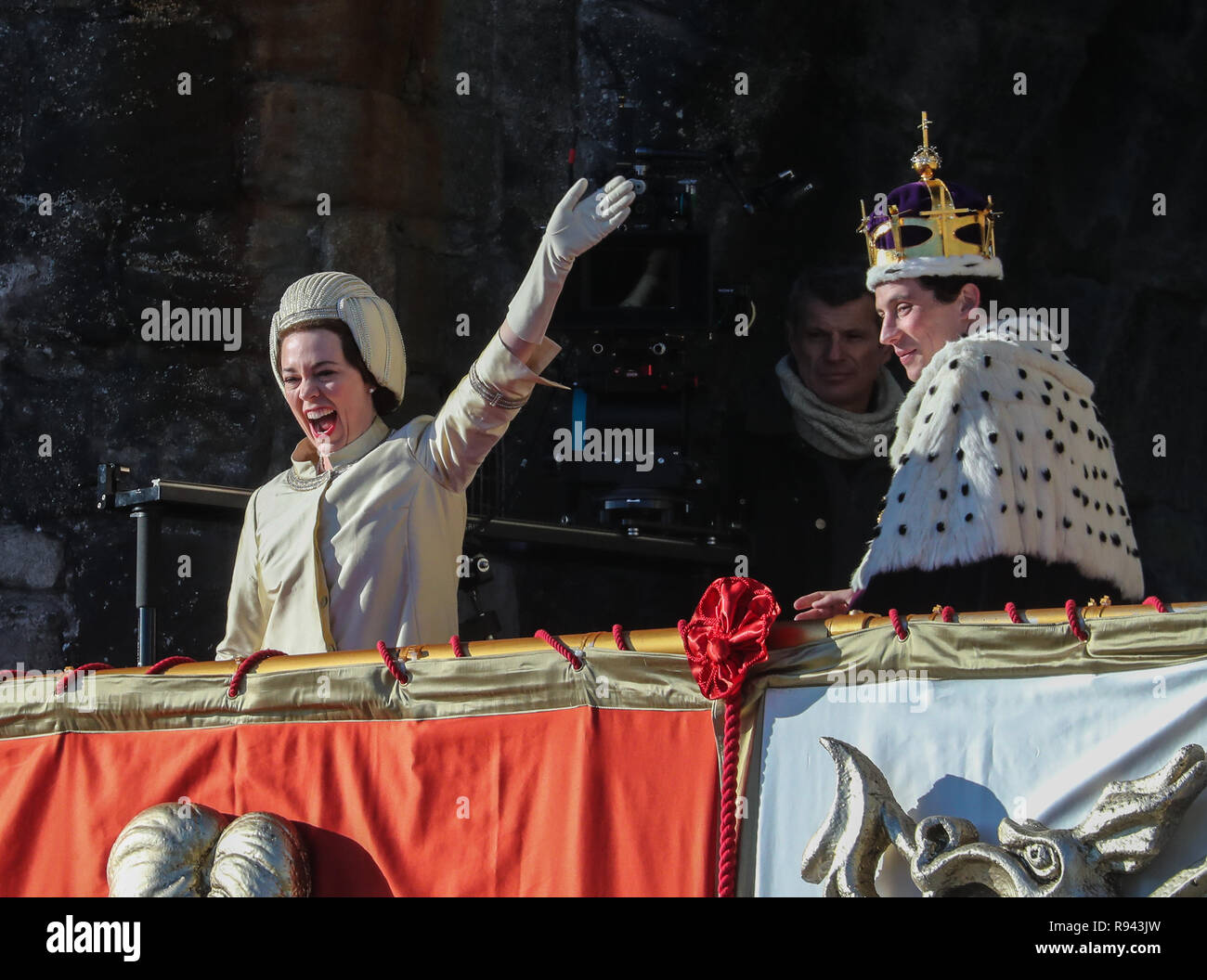 Olivia Colman, Josh O'Connor et Tobias Menzies film une scène pour l'art dramatique à Netflix Château de Caernarfon. La Reine présente le nouveau investi Prince de Galles à l'gallois de Queen Eleanor's Gate. Avec : Olivia Colman, Josh O'Connor, où : Caernafon, Royaume-Uni Quand : 18 novembre 2018 Source : WENN.com Banque D'Images