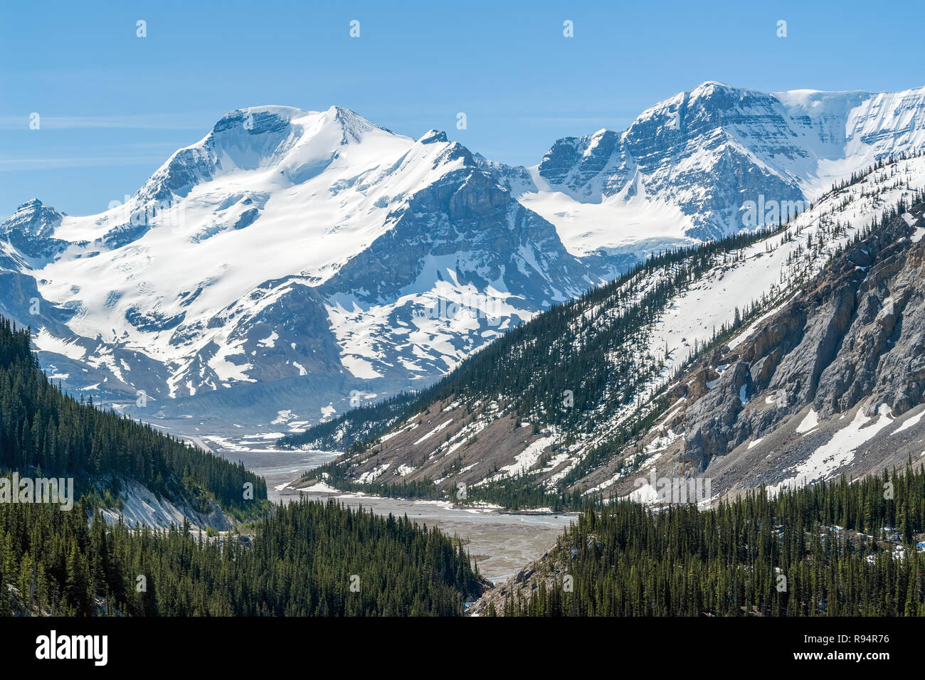 Promenade des Glaciers le long de cours d'autoroute 93 - Canada Banque D'Images