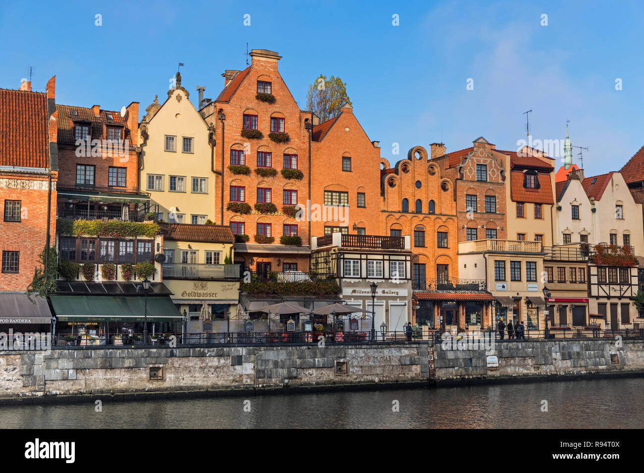Dlugie Pobrzeze maisons traditionnelles promenade Riverside Gdańsk Pologne Banque D'Images