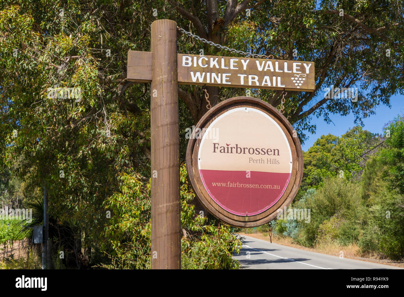 Fairbrossen Winery et Cafe signer le long de la Route des Vins de la vallée Poussin, Carmel, dans l'ouest de l'Australie Banque D'Images