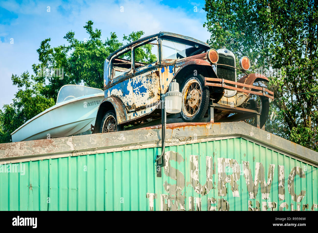 1929 Un modèle A de Ford se trouve sur le toit d'Surwic Attelages de remorque, le 4 septembre 2015, à Memphis, Tennessee. Banque D'Images