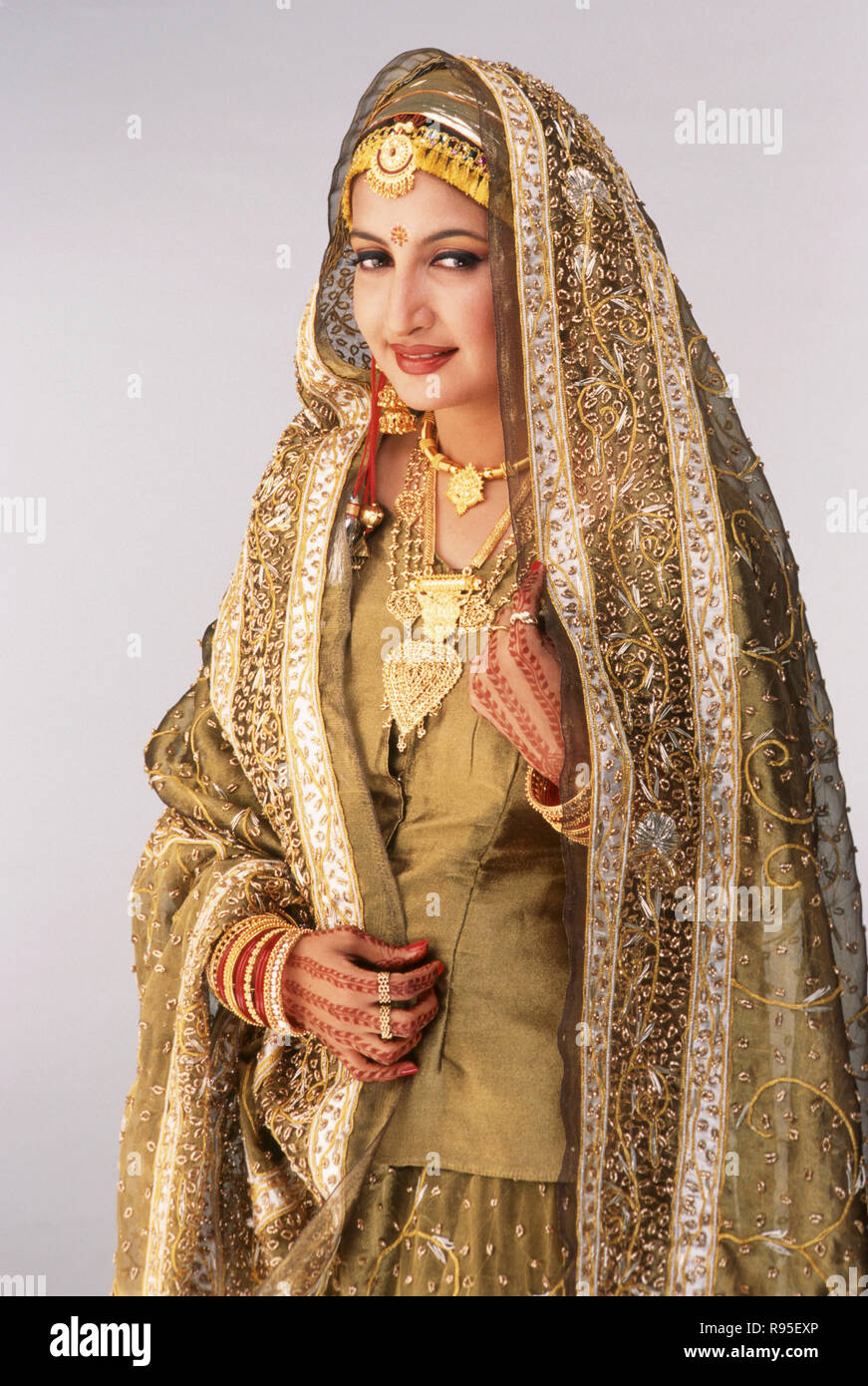 Mariée robe de mariage en cachemire, Cachemire, Inde Banque D'Images