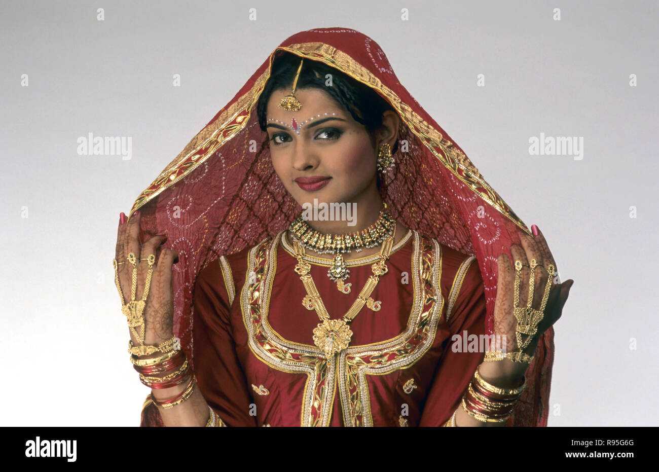 Indienne Rajasthani mariée, costumes de l'Inde, robe de mariage, robes de mariage, Inde - MR Banque D'Images