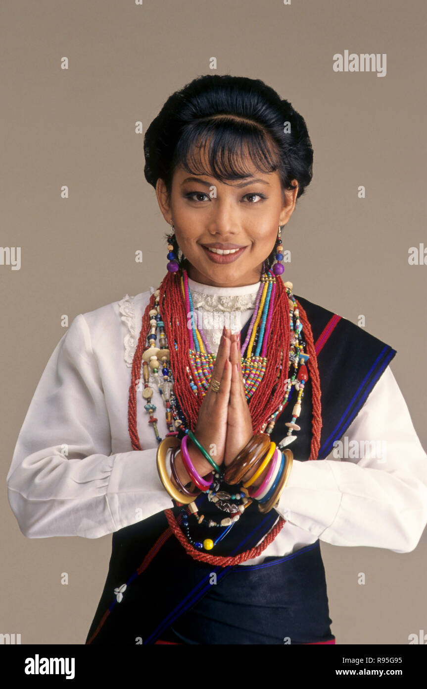 Mariée mariage mariage dans Nagaland robe, Inde - M.#  Banque D'Images
