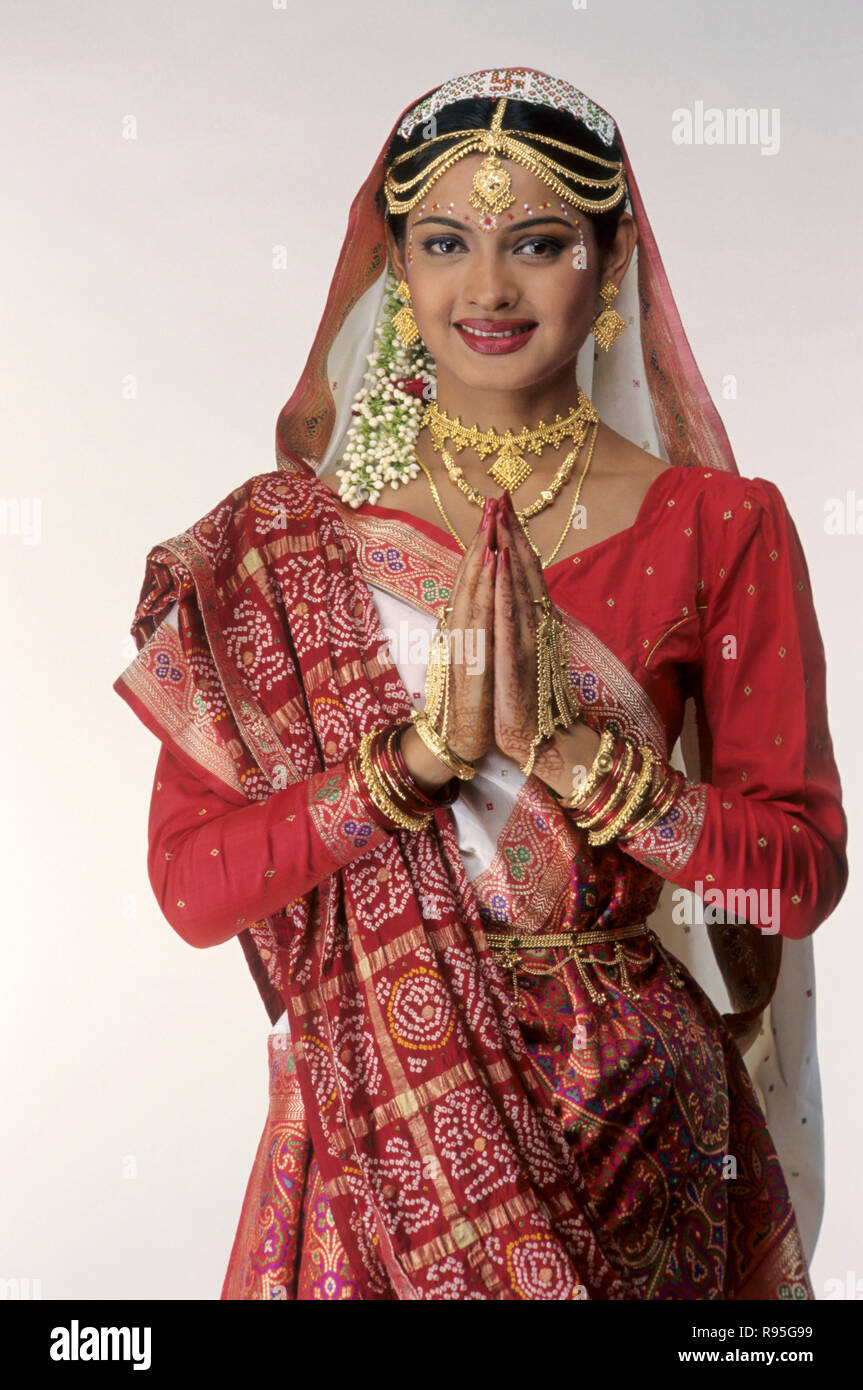 Gujarati mariée en costume de bienvenue, monsieur l'Inde Banque D'Images