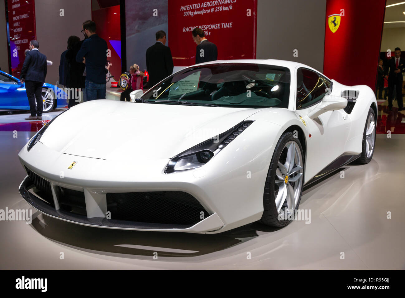 Francfort, Allemagne - Sep 16, 2015 : Ferrari 488 GTB Voiture de sport en vedette à l'IAA Frankfurt Motor Show. Banque D'Images