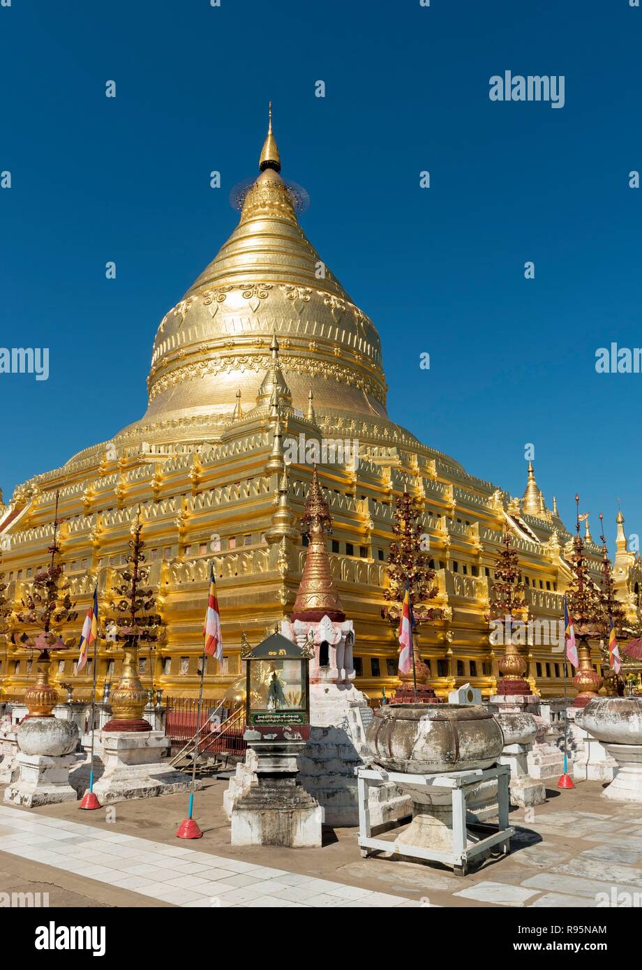 La Pagode Shwezigon, Bagan, Nyaung-U, Myanmar, Birmanie Banque D'Images