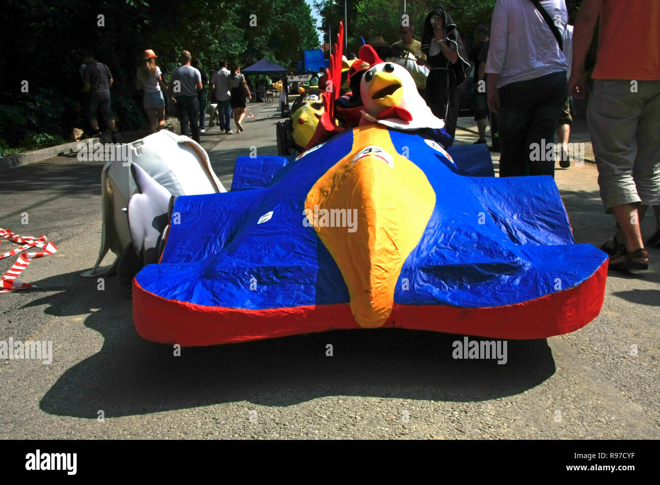 Zagreb, Croatie - 12 juin 2011 : Drôle de véhicule sur Red Bull Soapbox Banque D'Images