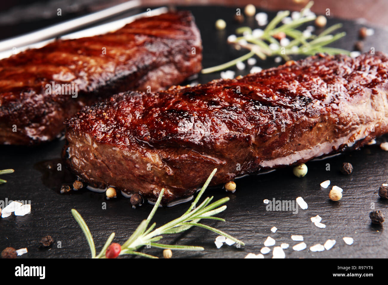 Bifteck de faux-filet barbecue ou pavé de rumsteak - Wagyu Steak Entrecote  de Sec Photo Stock - Alamy