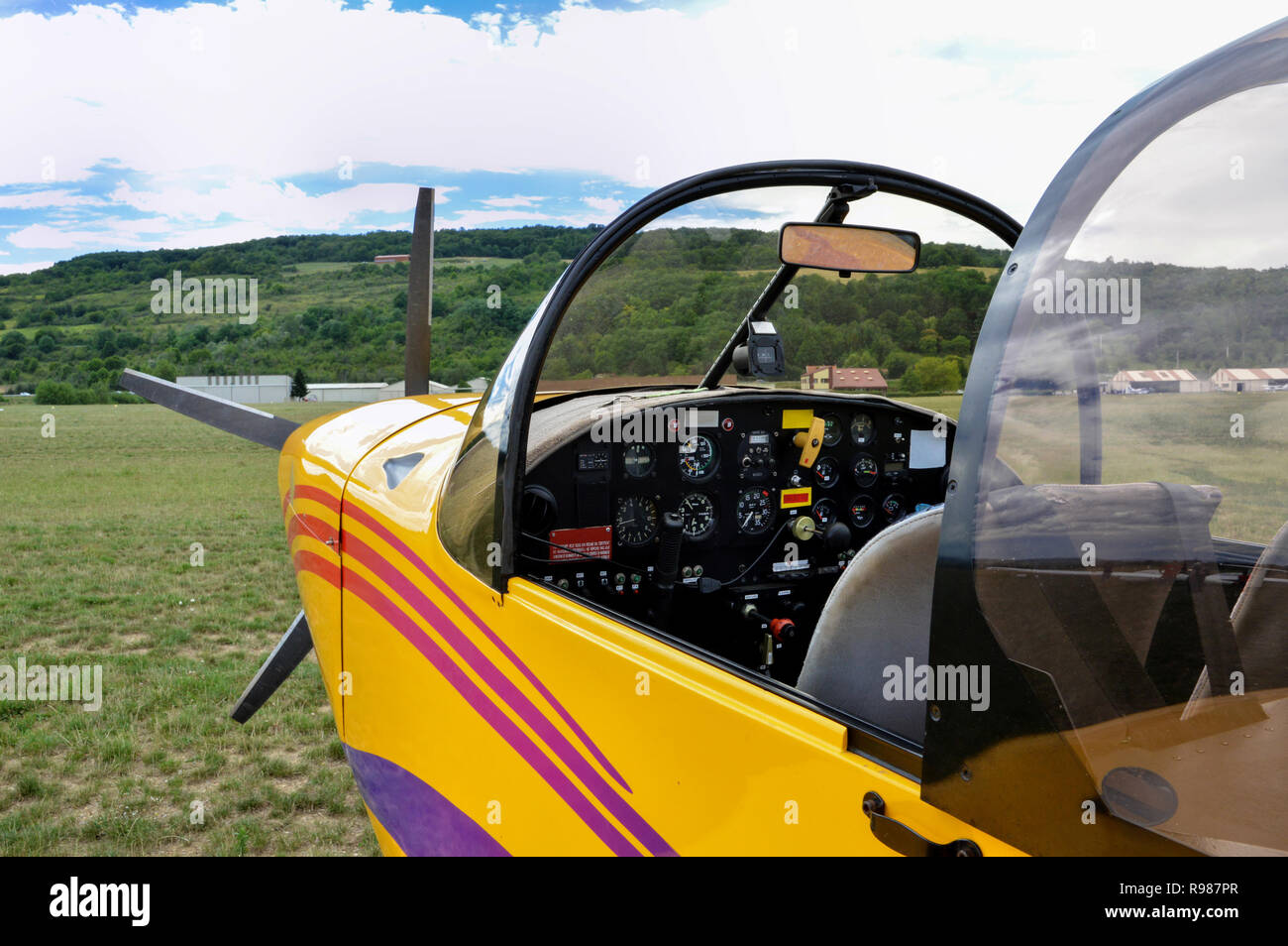 Pilotage d'un aéronef sur un aérodrome Banque D'Images