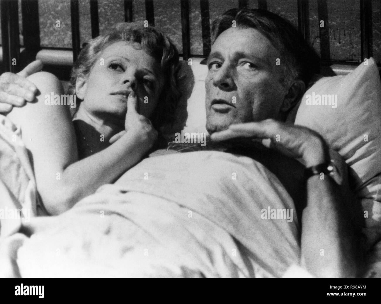 Titre original : STEINER-DAS EISERNE KREUZ. Titre en anglais : percée. Année : 1979. Directeur : Andrew C. MCLAGLEN. Stars : RICHARD BURTON. Credit : PALLADIUM FILM / Album Banque D'Images