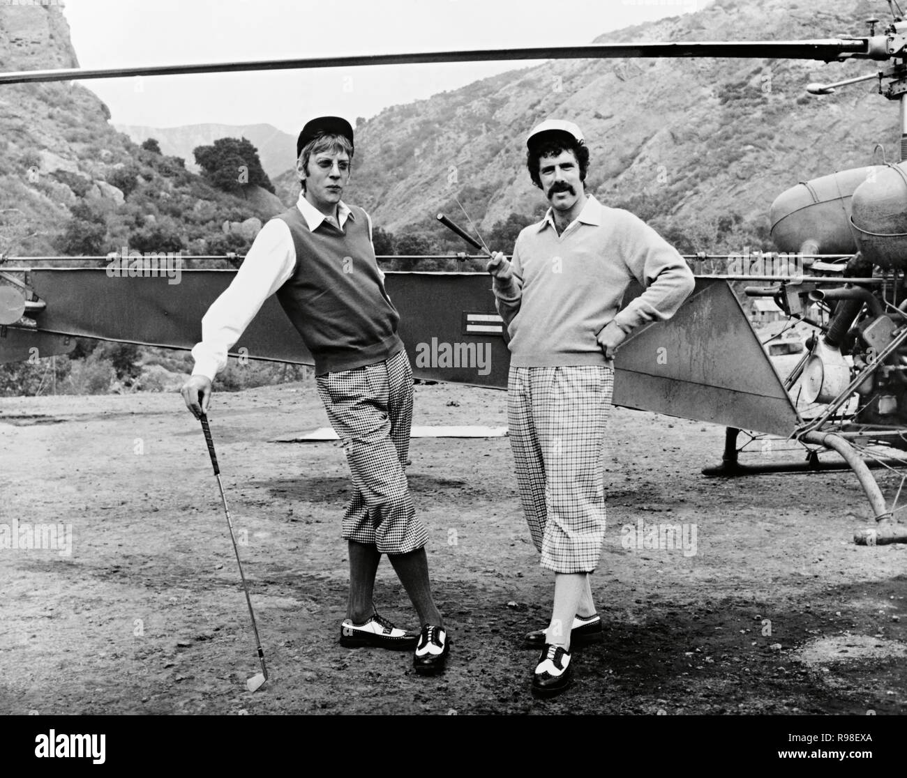 Titre original : MASH. Titre en anglais : MASH. Année : 1970. Réalisateur : Robert Altman. Stars : Elliott Gould ; Donald SUTHERLAND. Crédit : 20TH CENTURY FOX/ASPEN / Album Banque D'Images