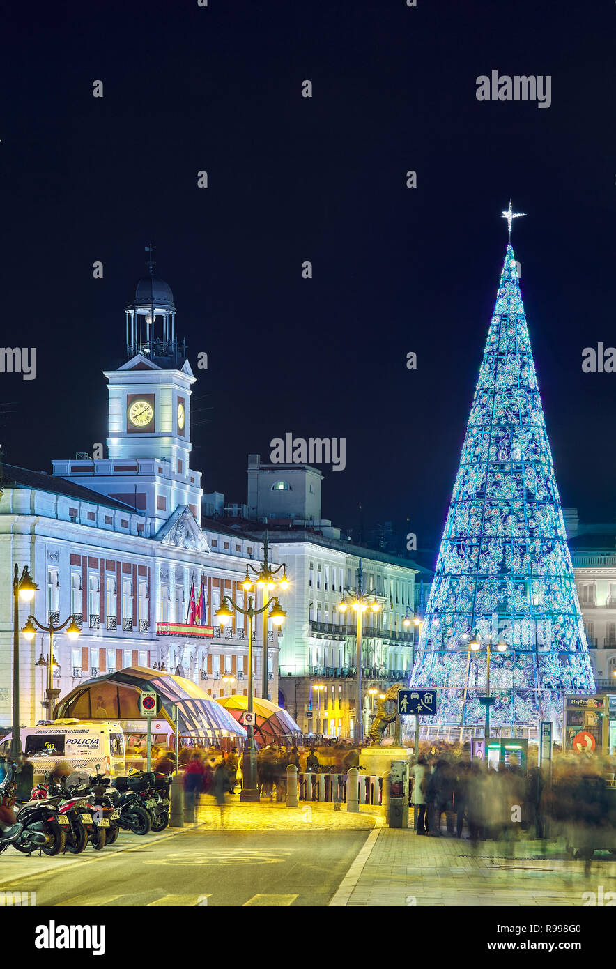 Arbre de Noël à la place Puerta del Sol. Madrid. L'Espagne. Banque D'Images
