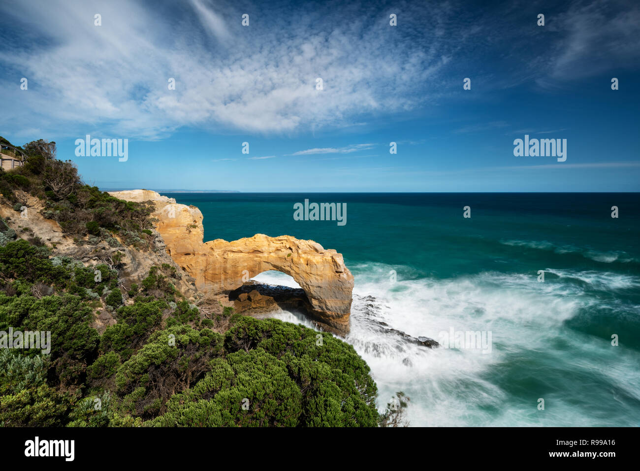 L'Arche est une des caractéristiques côtières à Port Campbell National Park. Banque D'Images